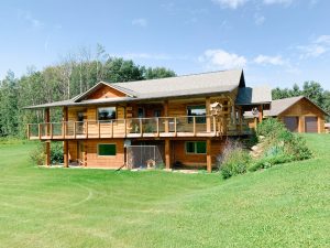 954 Jackfish Lake Road