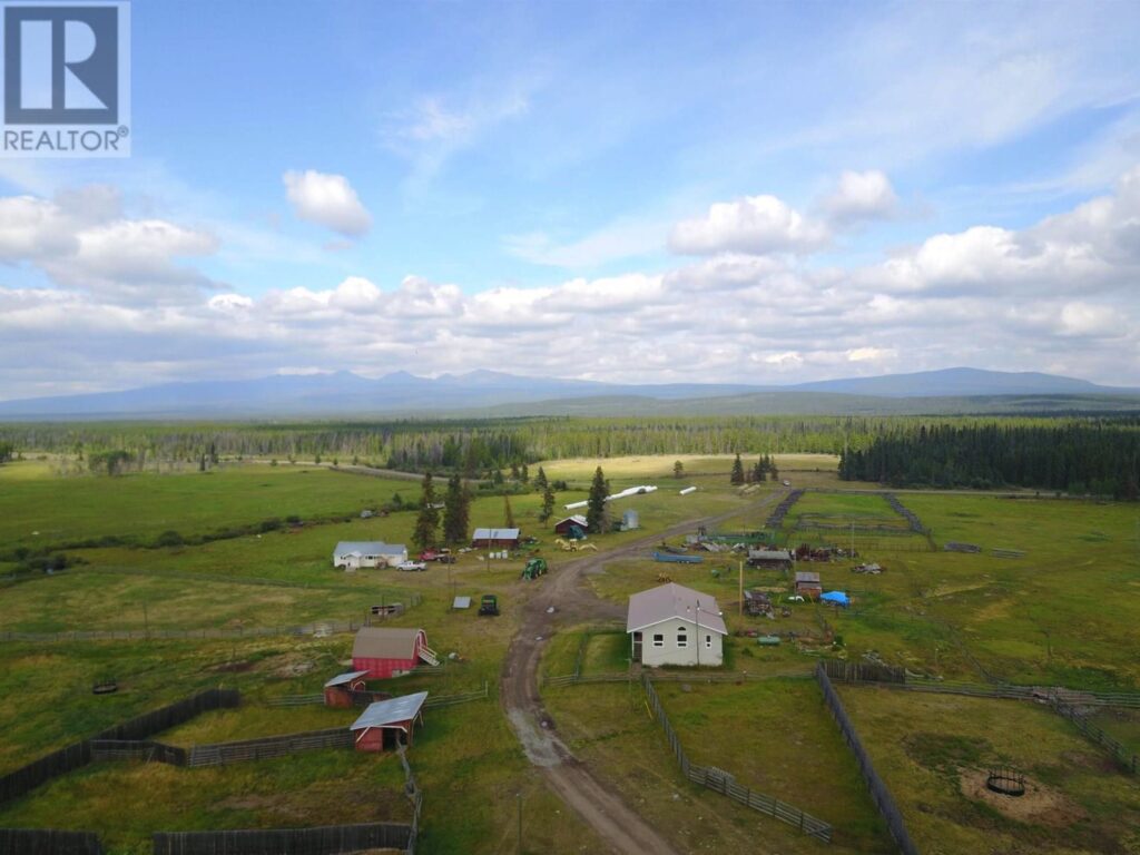 West Chilcotin Cattle Ranch >7495 Christensen Road Williams Lake, BC | 1452 Deeded Acres | 400 Head Carrying Capacity | Additional Lease Land & Large Range Lease | Ample Grazing | Functional and Fully Operational Year-Round Ranch Infrastructure West Chilcotin Cattle Ranch >7495 Christensen Road Williams Lake, BC | 1452 Deeded Acres | 400 Head Carrying Capacity | Additional Lease Land & Large Range Lease | Ample Grazing | Functional and Fully Operational Year-Round Ranch Infrastructure