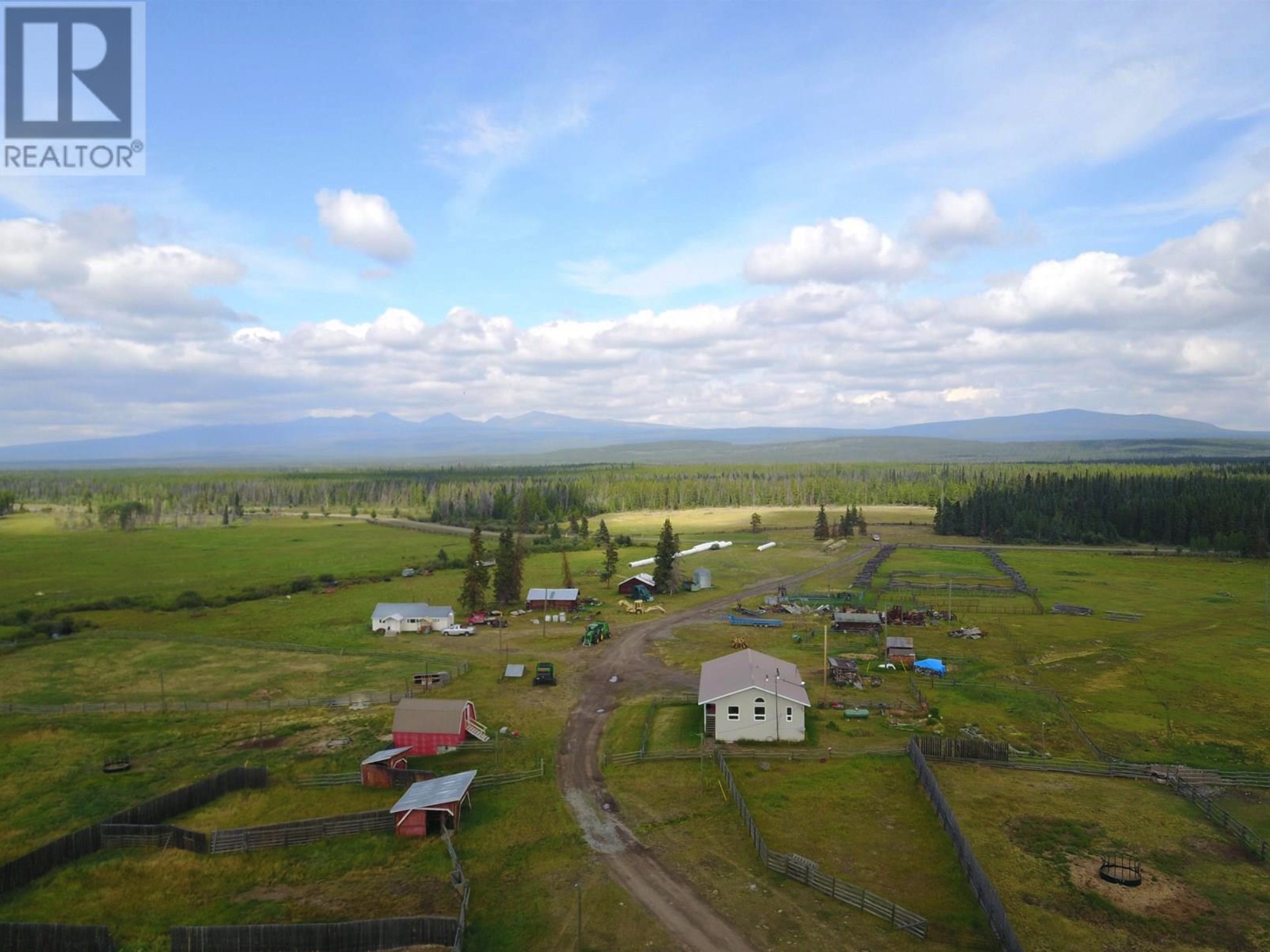 West Chilcotin Cattle Ranch >7495 Christensen Road Williams Lake, BC | 1452 Deeded Acres | 400 Head Carrying Capacity | Additional Lease Land & Large Range Lease | Ample Grazing | Functional and Fully Operational Year-Round Ranch Infrastructure